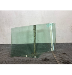Vitre arriere droit PEUGEOT 307 Photo n°1