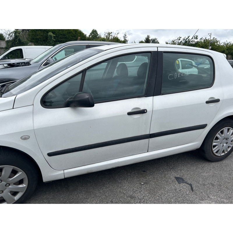 Bouton de coffre PEUGEOT 307 Photo n°7