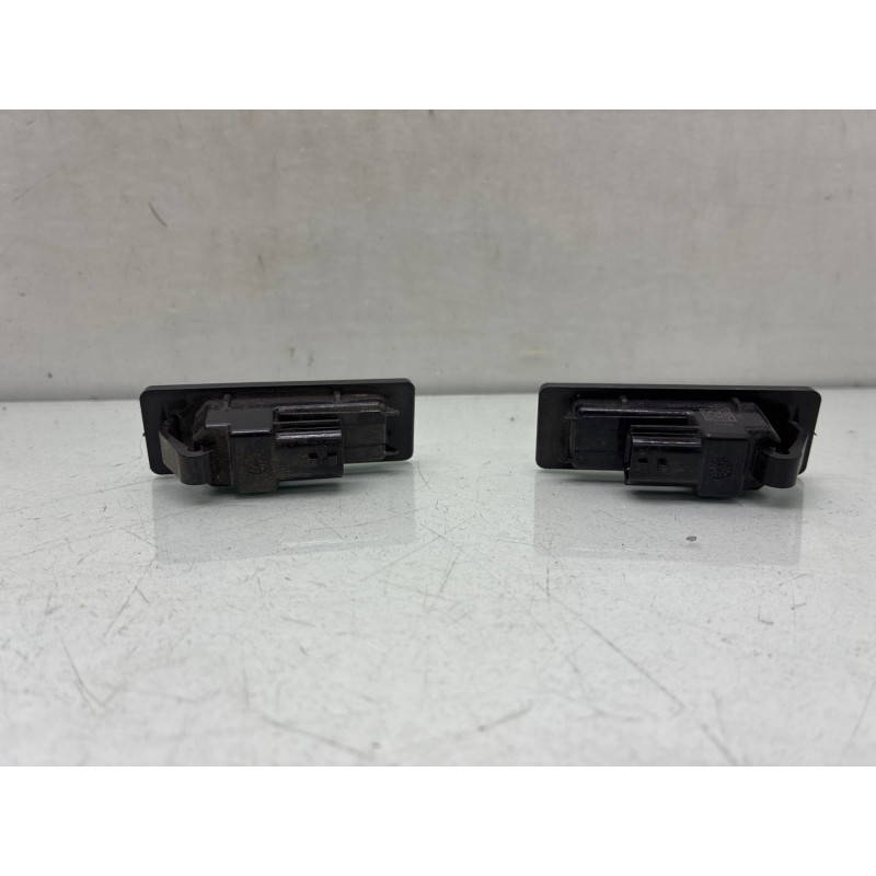 Eclairage de plaque RENAULT CLIO 5 Photo n°3