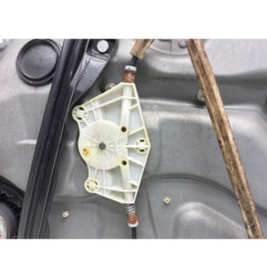 Leve vitre electrique avant gauche VOLKSWAGEN GOLF 4 Photo n°1