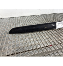 Baguette de coffre TOYOTA COROLLA 10 Photo n°1