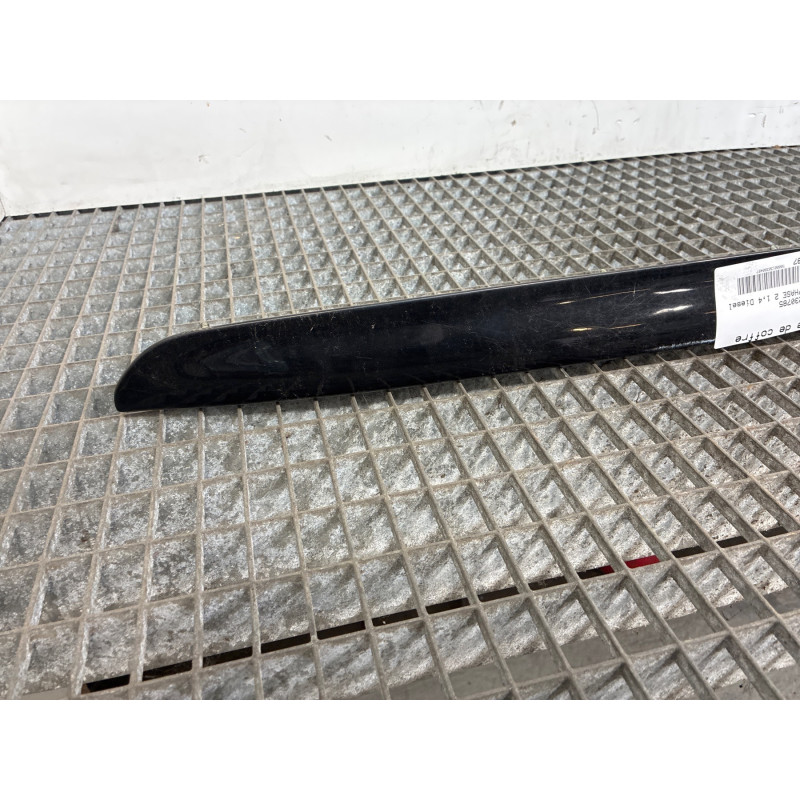 Baguette de coffre TOYOTA COROLLA 10 Photo n°1