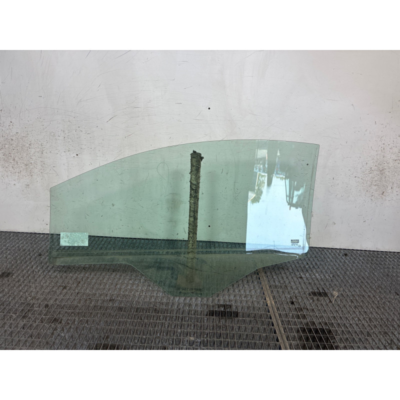 Vitre avant droit FORD KA 2 Photo n°3