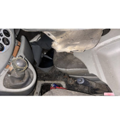 Poignee porte avant gauche OPEL VIVARO 1