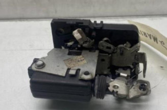 Serrure arriere droit DACIA SANDERO 1