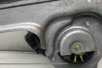 Leve vitre electrique avant droit RENAULT SCENIC 2
