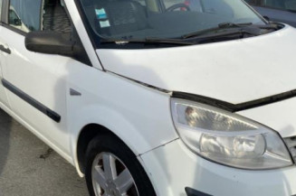 Leve vitre electrique avant droit RENAULT SCENIC 2