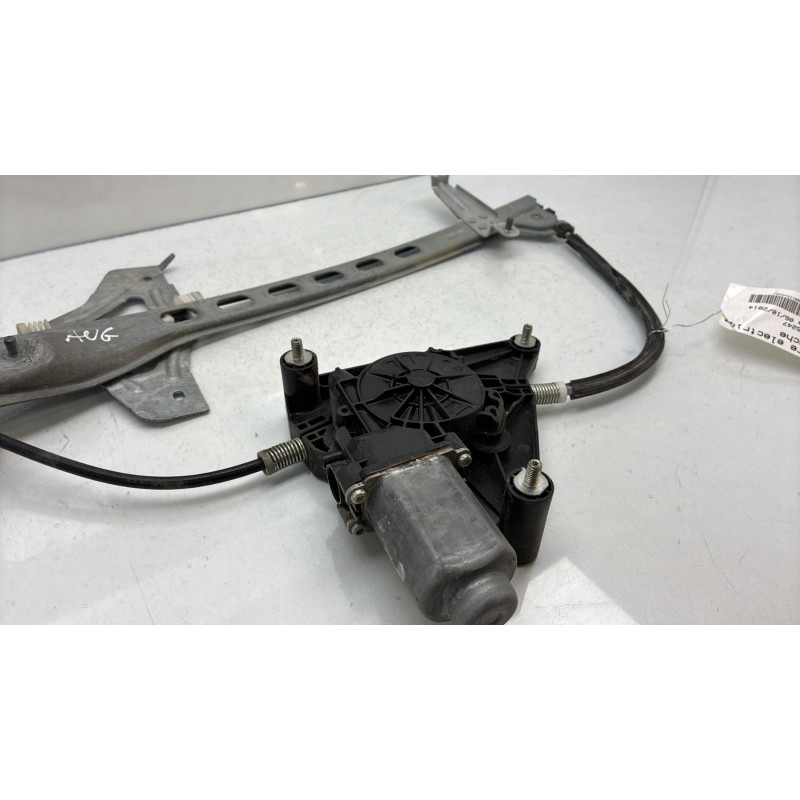 Leve vitre electrique avant gauche PEUGEOT 108 Photo n°4