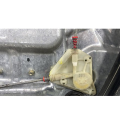Leve vitre electrique avant gauche VOLKSWAGEN POLO 4