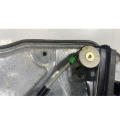 Leve vitre electrique avant gauche VOLKSWAGEN POLO 4