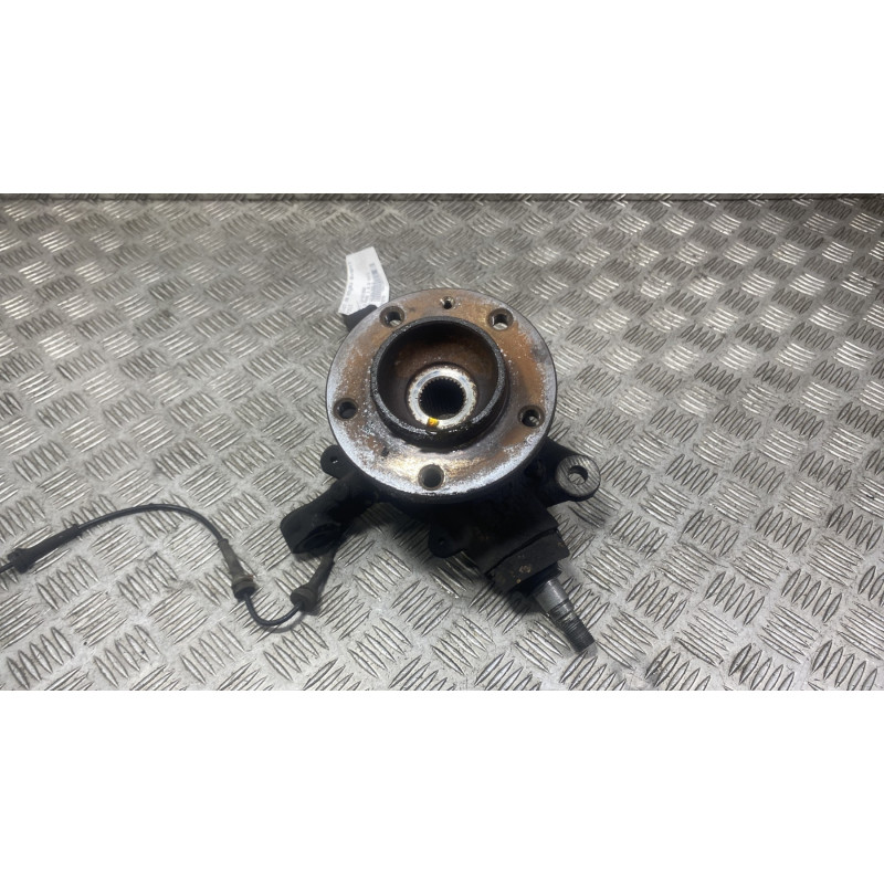 Pivot de moyeu avant droit RENAULT MASTER 3 Photo n°1