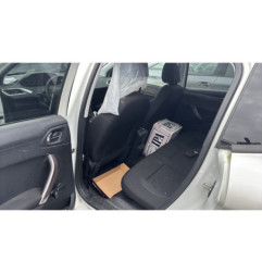 Plage arriere PEUGEOT 2008 1