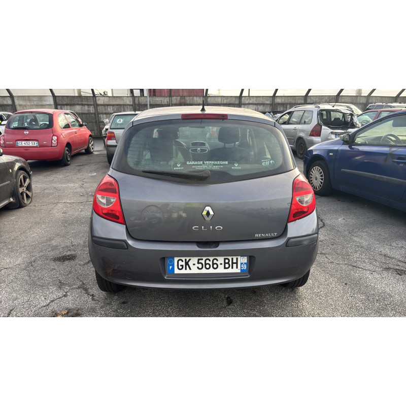 Feu arriere principal gauche (feux) RENAULT CLIO 3 Photo n°8