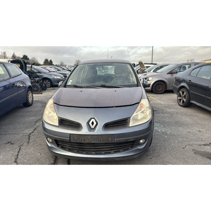 Feu arriere principal gauche (feux) RENAULT CLIO 3 Photo n°11