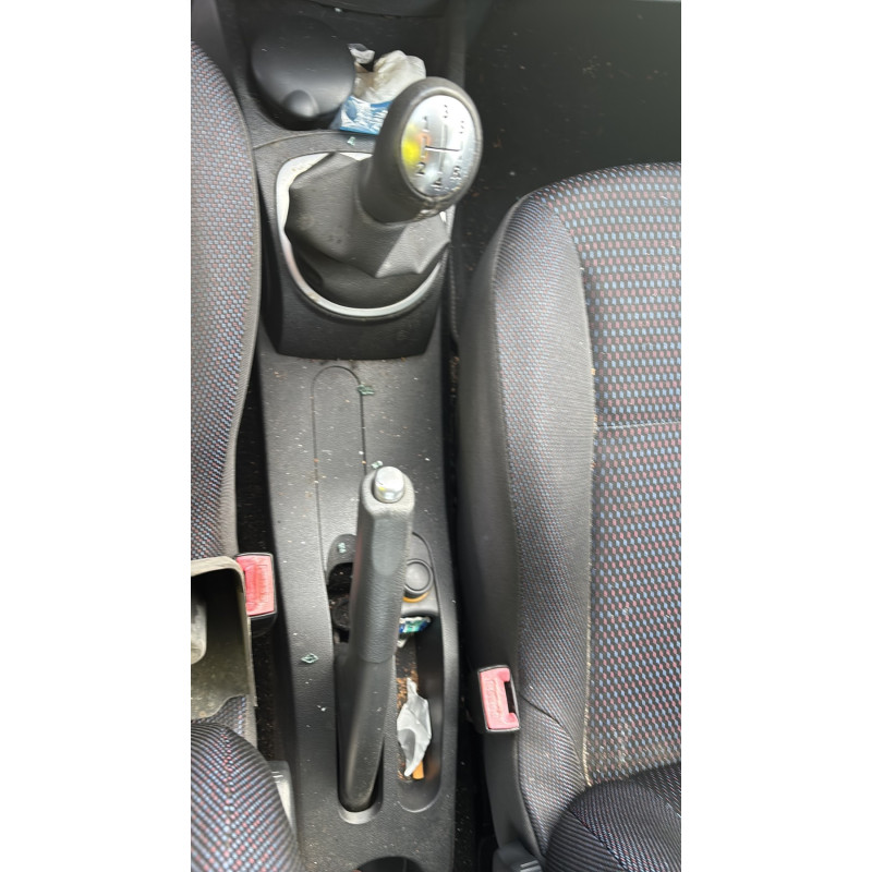 Feu arriere principal gauche (feux) RENAULT CLIO 3 Photo n°18