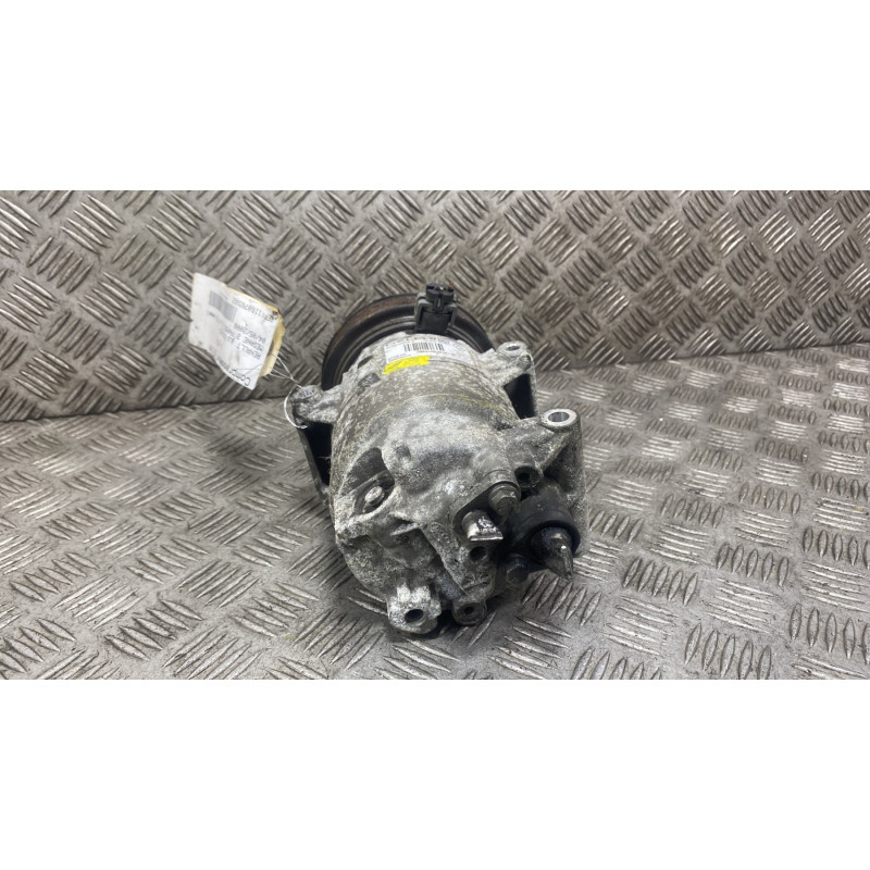 Compresseur clim RENAULT MEGANE 2 Photo n°1