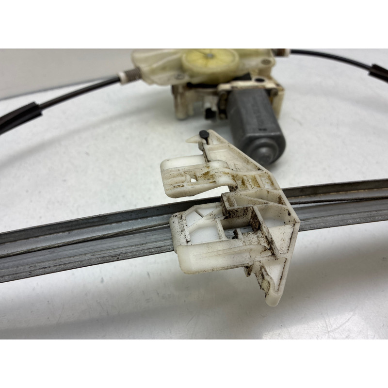 Leve vitre electrique avant droit PEUGEOT 406 Photo n°5