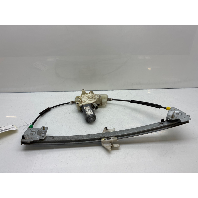 Leve vitre electrique avant droit PEUGEOT 406 Photo n°8