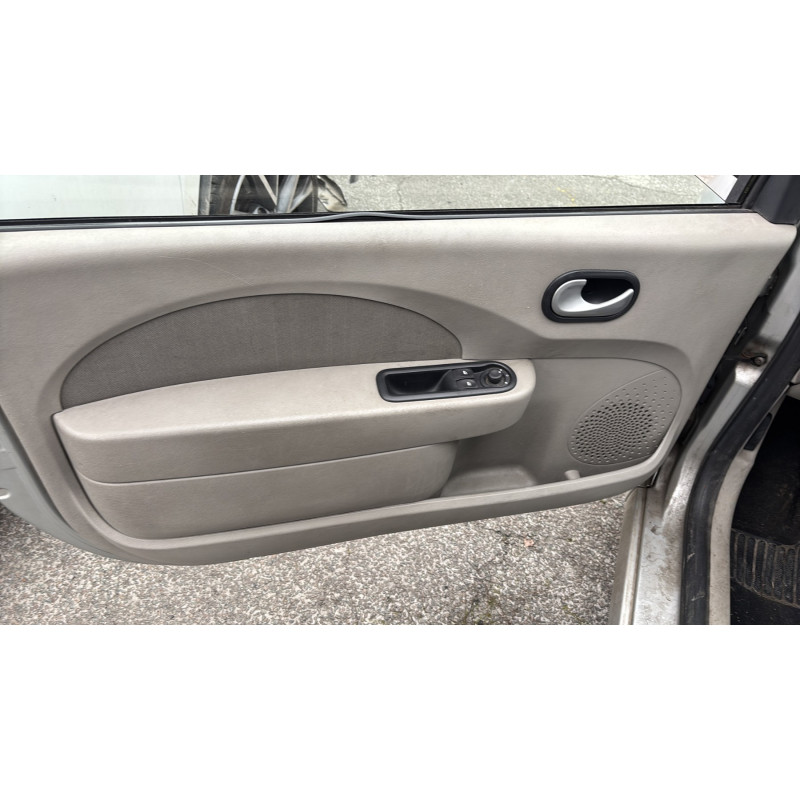 Plage arriere RENAULT TWINGO 2 Photo n°14