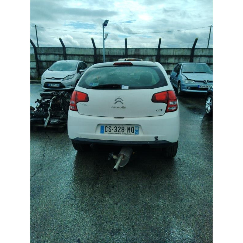 Pare boue arriere droit CITROEN C3 2 Photo n°15