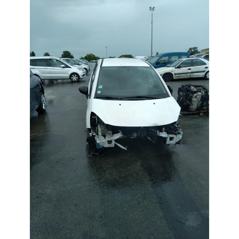Pare boue arriere droit CITROEN C3 2 Photo n°17