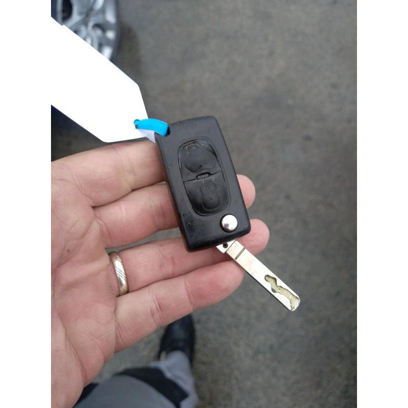 Pare boue arriere droit CITROEN C3 2 Photo n°18