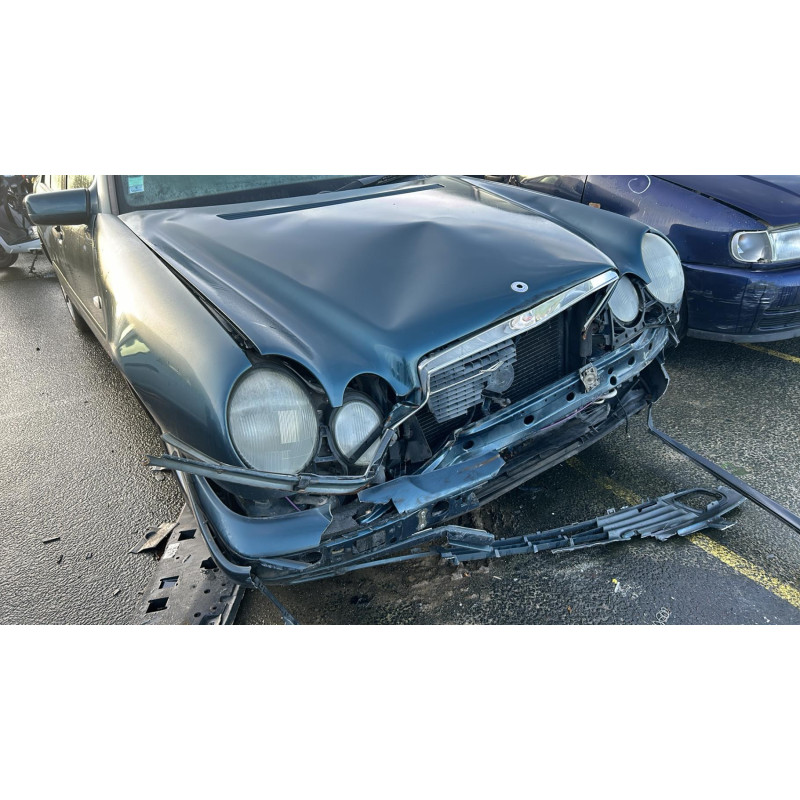 Alternateur MERCEDES CLASSE E 210 Photo n°12