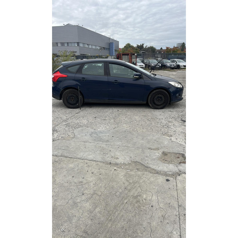 Pare choc avant FORD FOCUS 3 Photo n°15