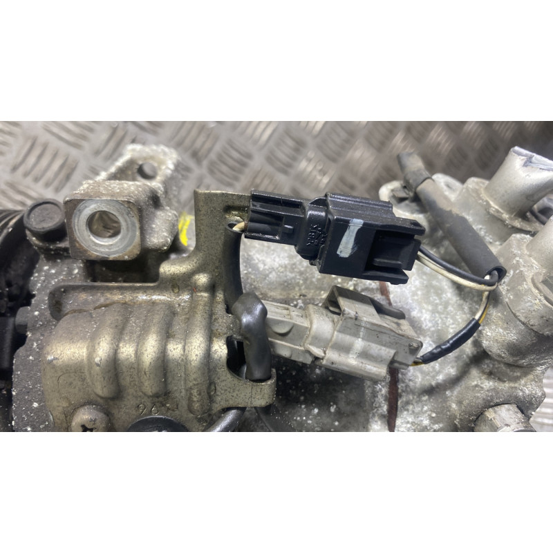 Compresseur clim RENAULT MEGANE 3 Photo n°4