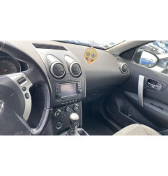 Pare boue arriere droit NISSAN QASHQAI 1