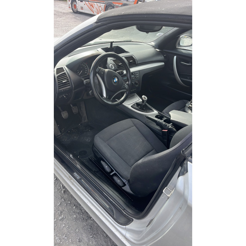 Vitre avant droit BMW SERIE 1 E88 Photo n°10