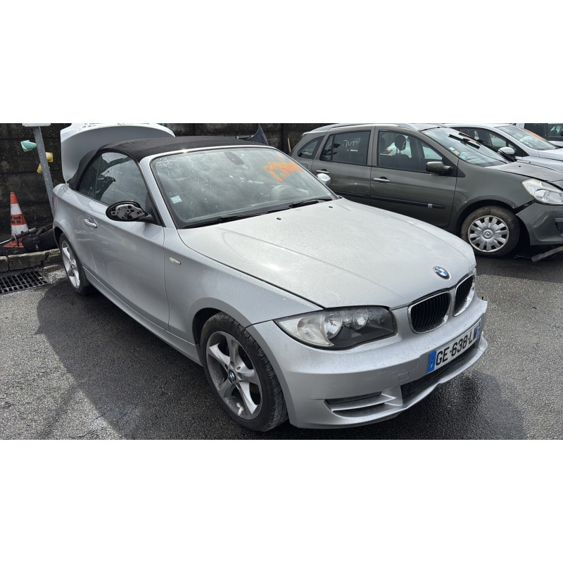 Vitre avant droit BMW SERIE 1 E88 Photo n°17
