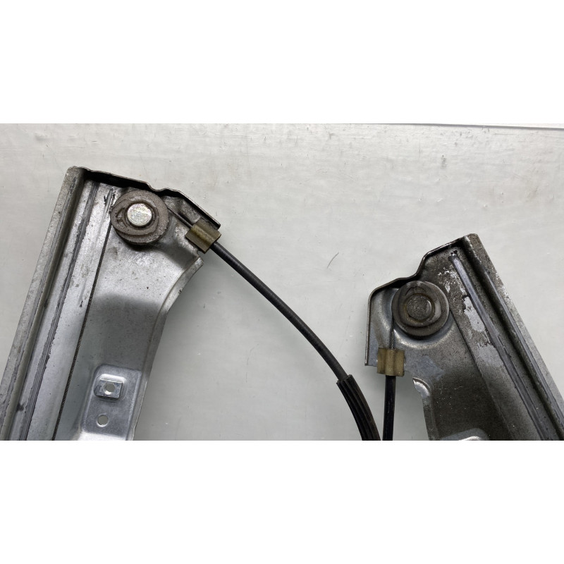 Leve vitre electrique avant droit RENAULT CLIO 3 Photo n°4