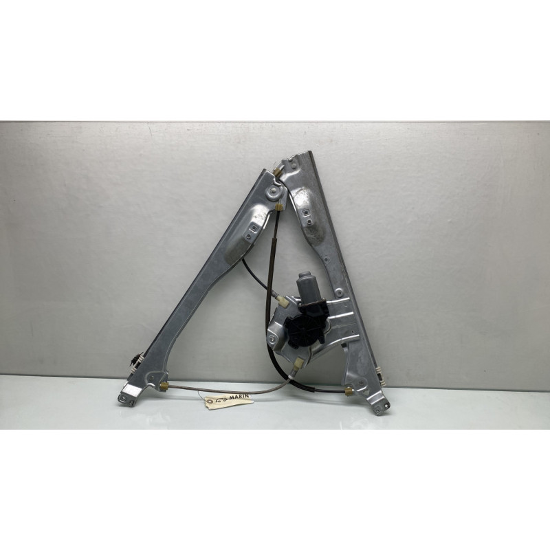 Leve vitre electrique avant droit RENAULT CLIO 3 Photo n°6