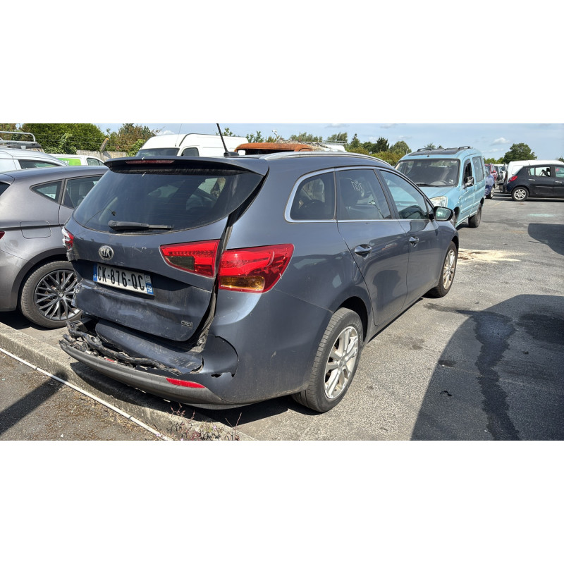 Attache ceinture avant droit KIA CEE-D 2 SPORT WAGON Photo n°6