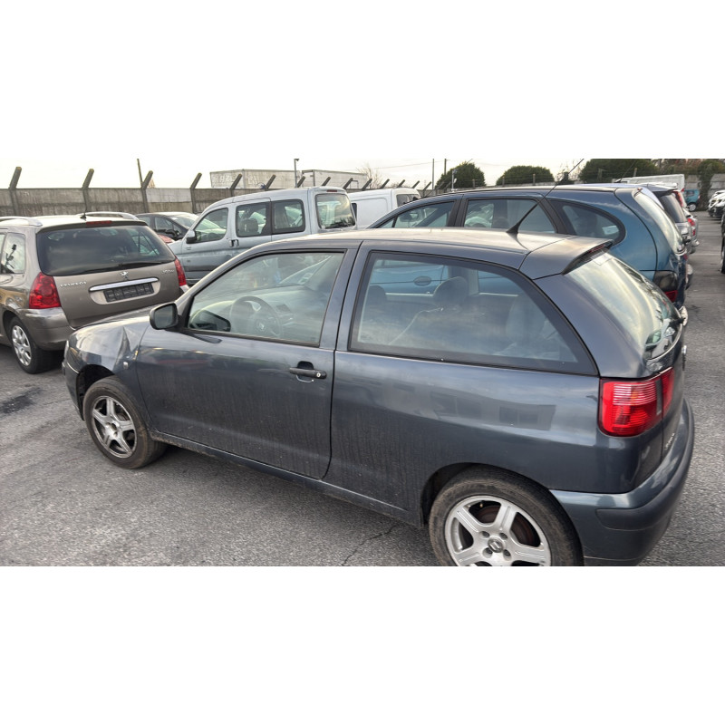 Bouton de coffre SEAT IBIZA 2 Photo n°11