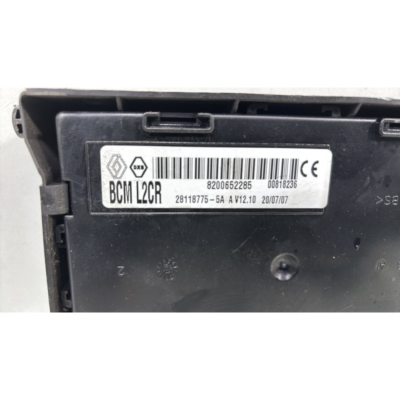 Boitier UCH RENAULT CLIO 3 Photo n°4