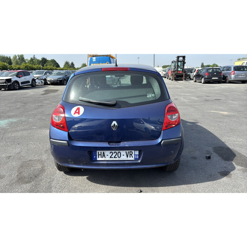 Boitier UCH RENAULT CLIO 3 Photo n°11