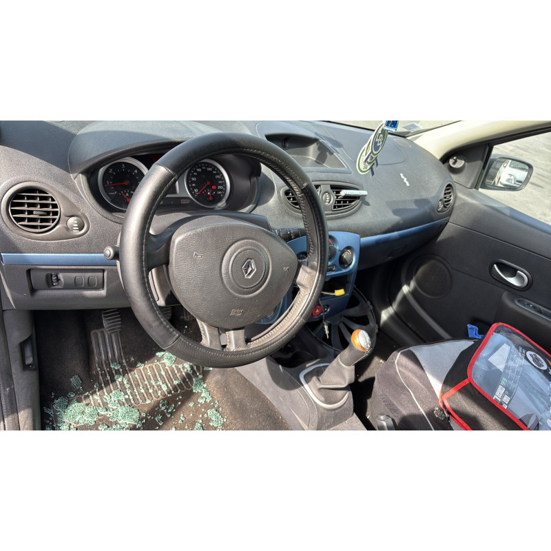 Boitier UCH RENAULT CLIO 3 Photo n°17