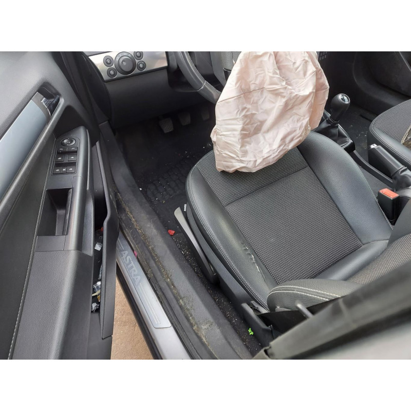 Alternateur OPEL ASTRA H Photo n°8