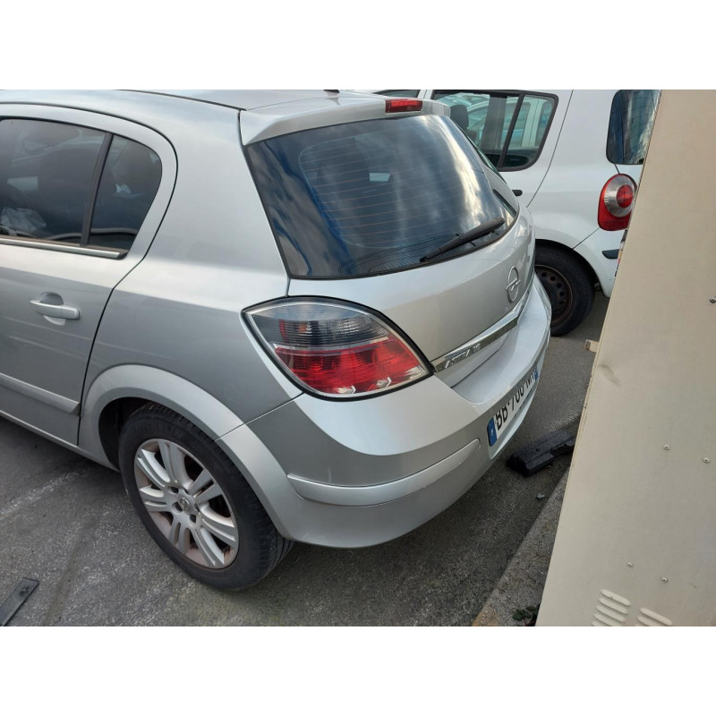 Alternateur OPEL ASTRA H Photo n°10