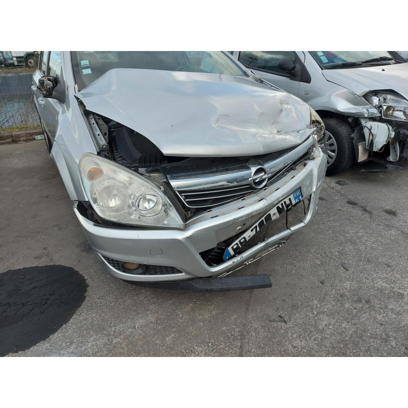 Alternateur OPEL ASTRA H Photo n°15