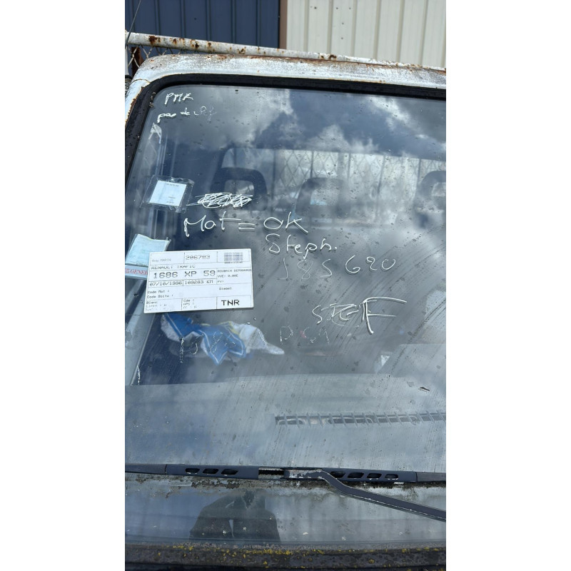 Alternateur RENAULT TRAFIC 1 Photo n°4