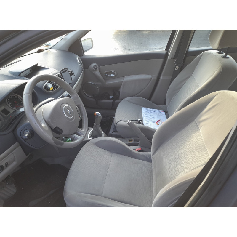 Interrupteur de leve vitre avant gauche RENAULT CLIO 3 Photo n°10