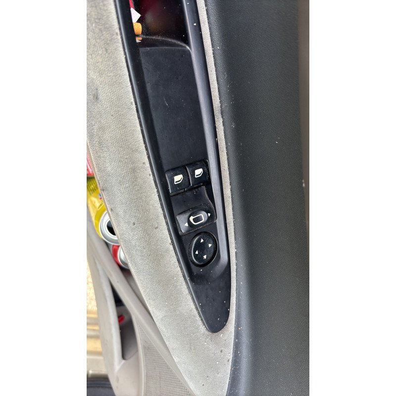 Vitre arriere droit CITROEN C4 1 Photo n°13