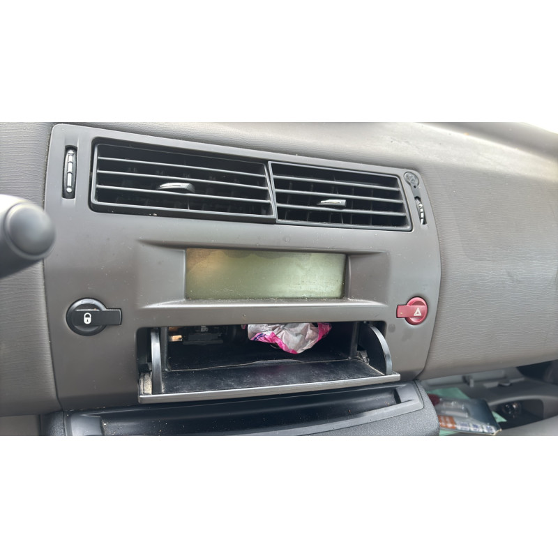 Vitre arriere gauche CITROEN C4 1 Photo n°19