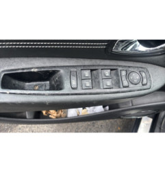 Vitre avant gauche RENAULT SCENIC 3