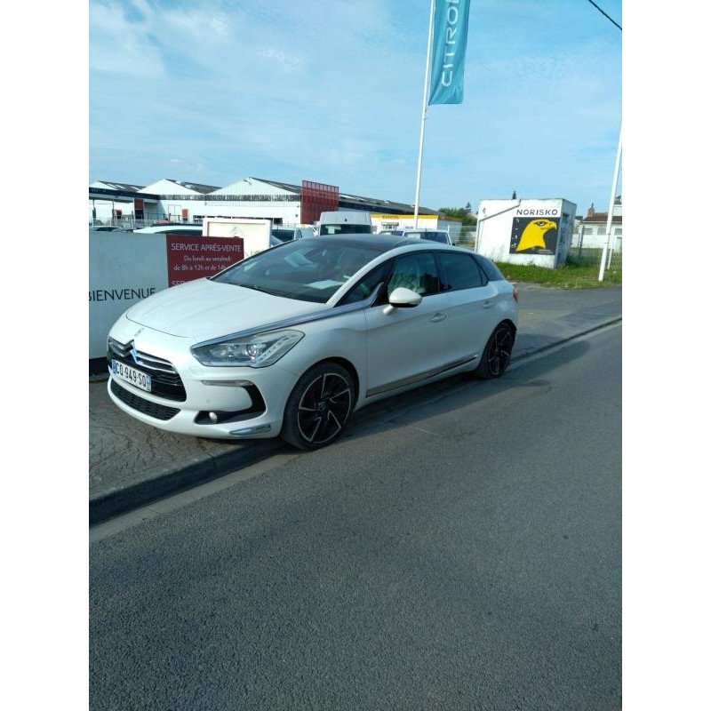 Traverse superieure CITROEN DS5 Photo n°17