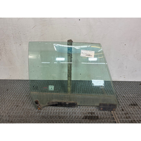 Vitre avant droit OPEL ASTRA F