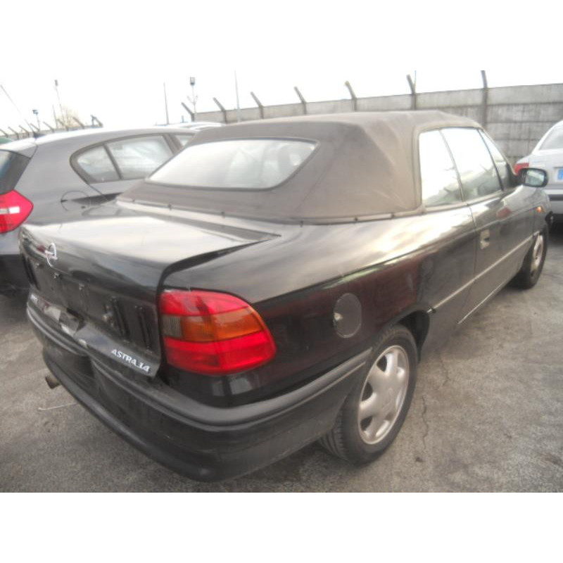 Vitre avant droit OPEL ASTRA F Photo n°9